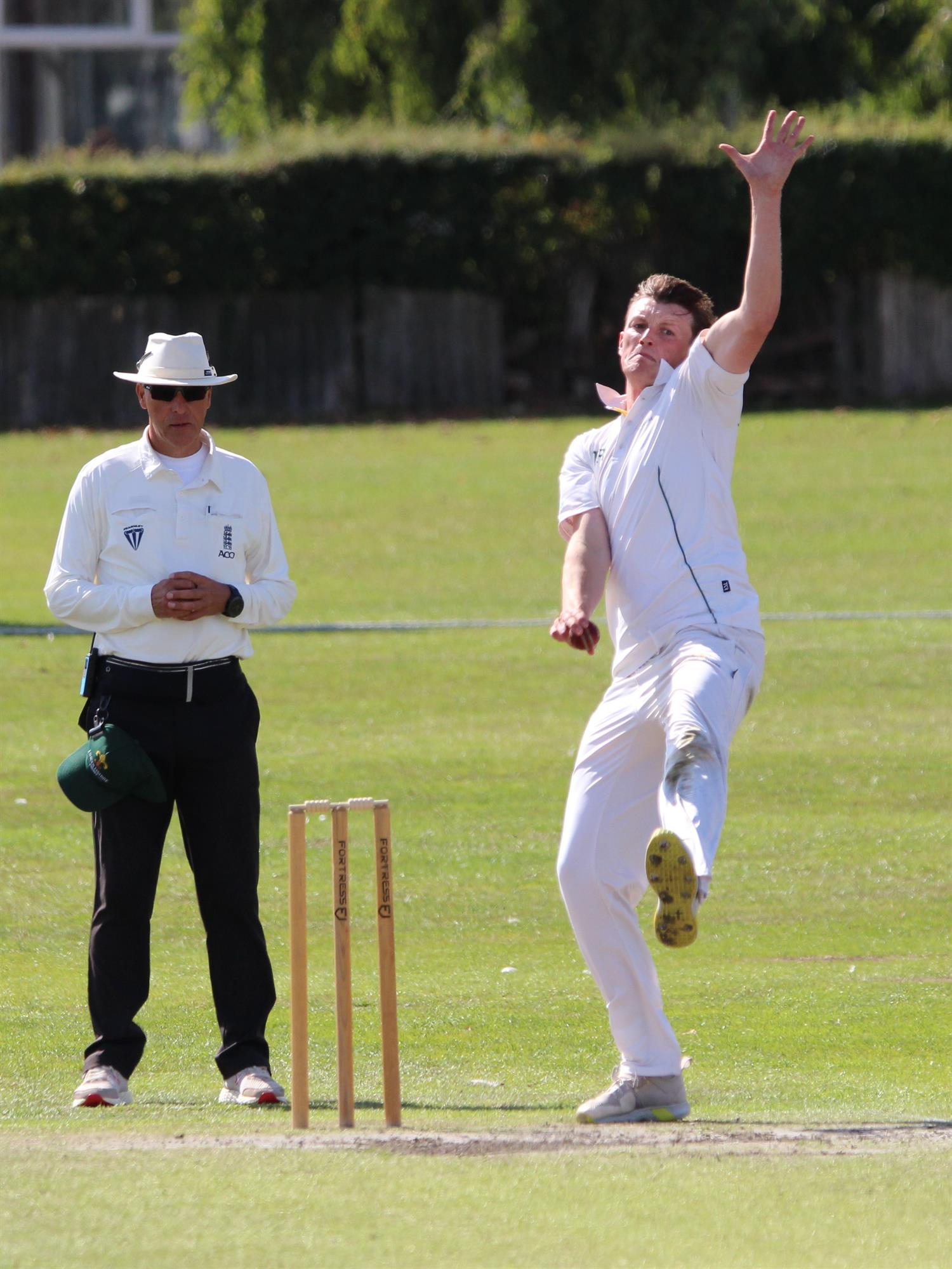 Lincolnshire v Cumbria, NCCA Cluberly Eastern Div 2 match, held at Cleethorpes on 23/08/2026 .
Tom Shephard bowling for Lincolnshire C.C.C. and taking his first 5 wicket haul in the championship: (18 overs, 6 maidens, 5 wickets for 44 runs).