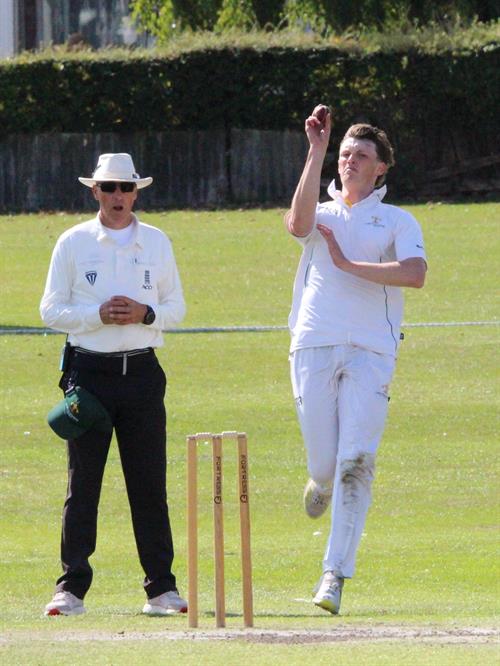Lincolnshire v Cumbria, NCCA Cluberly Eastern Div 2 match, held at Cleethorpes on 23/08/2026 .
Tom Shephard bowling for Lincolnshire C.C.C. 9 overs, 3 maidens, 4 wickets for 13 runs at Lunch. 