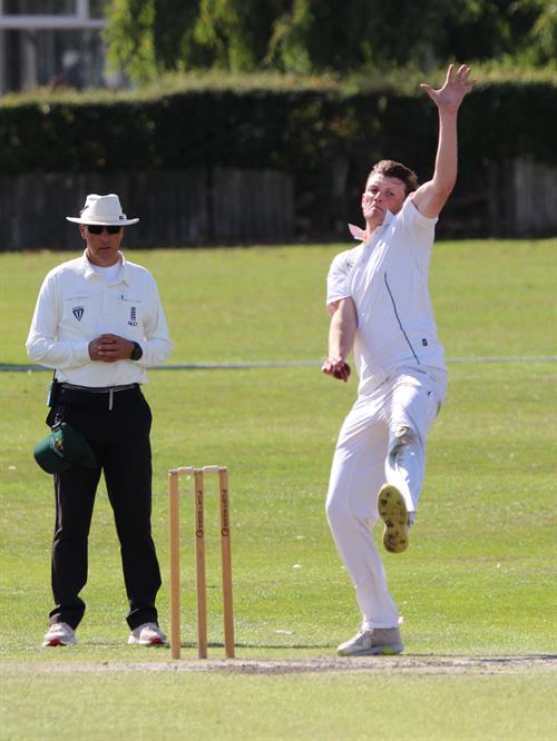 Lincolnshire v Cumbria, NCCA Cluberly Eastern Div 2 match, held at Cleethorpes on 23/08/2026 .
Tom Shephard bowling for Lincolnshire C.C.C. and taking his first 5 wicket haul in the championship: (18 overs, 6 maidens, 5 wickets for 44 runs).